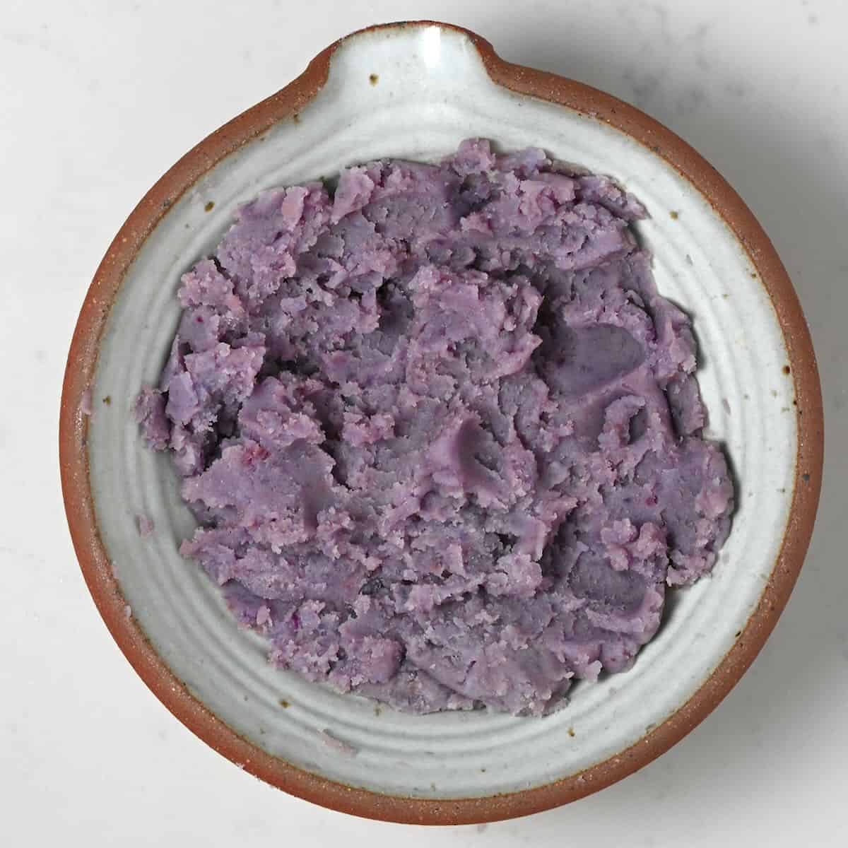 Easy Mashed Purple Potatoes: Vibrant Color & Creamy Flavor